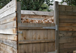 Composteur communautaire pour feuilles